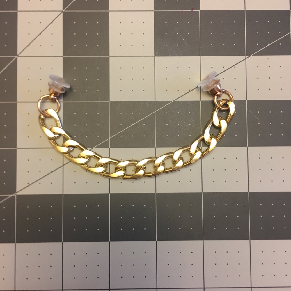 Chain Croc charm